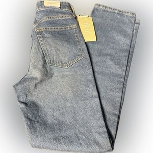 NWT H&M - Vintage straight high waist jeans